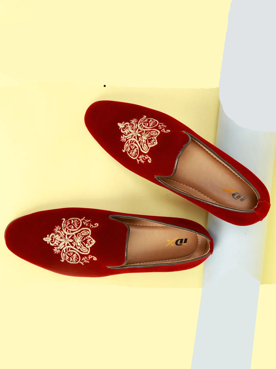 Men's Maroon Embroidery Slip On Casual (IX1046)